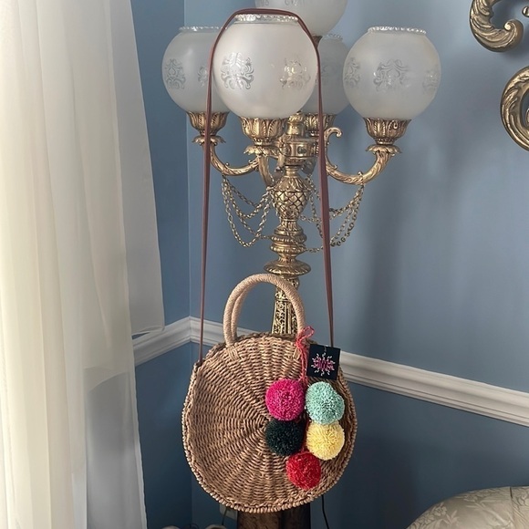 Brand New Olivia Miller Round Straw Multi Color Pom Pom Handbag Crossbody Purse - Picture 2 of 12